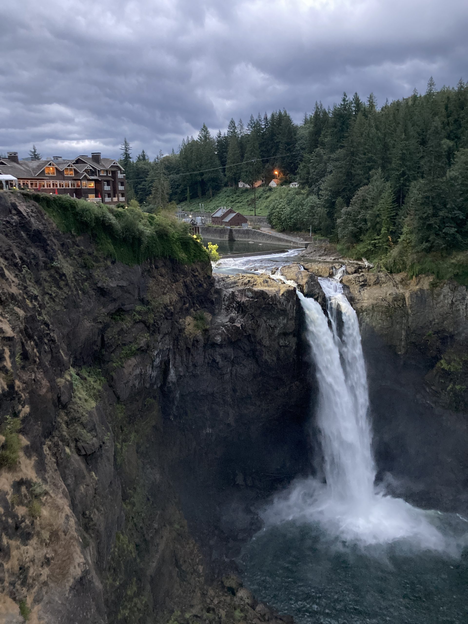 Snoqualmie Falls Photo by Jonny